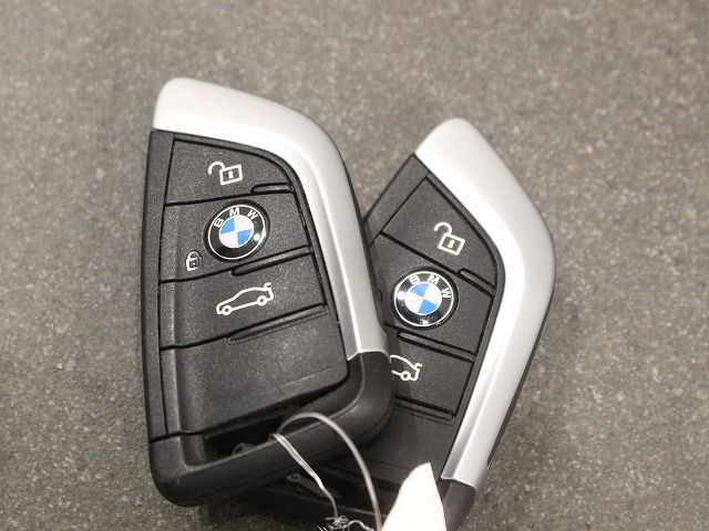 X1 sDrive18i RHD