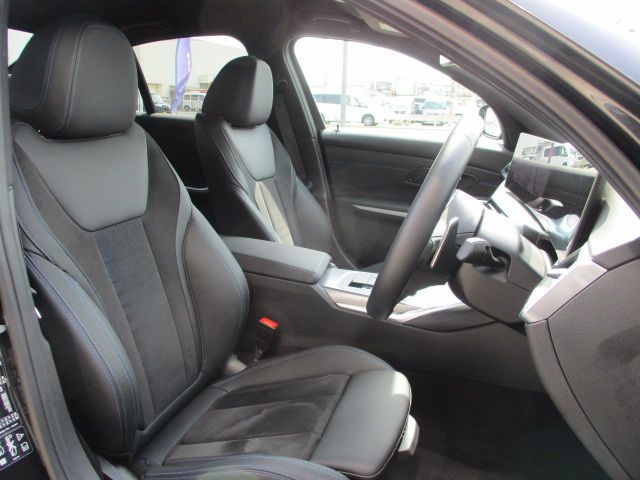 320d xDrive Berline RHD
