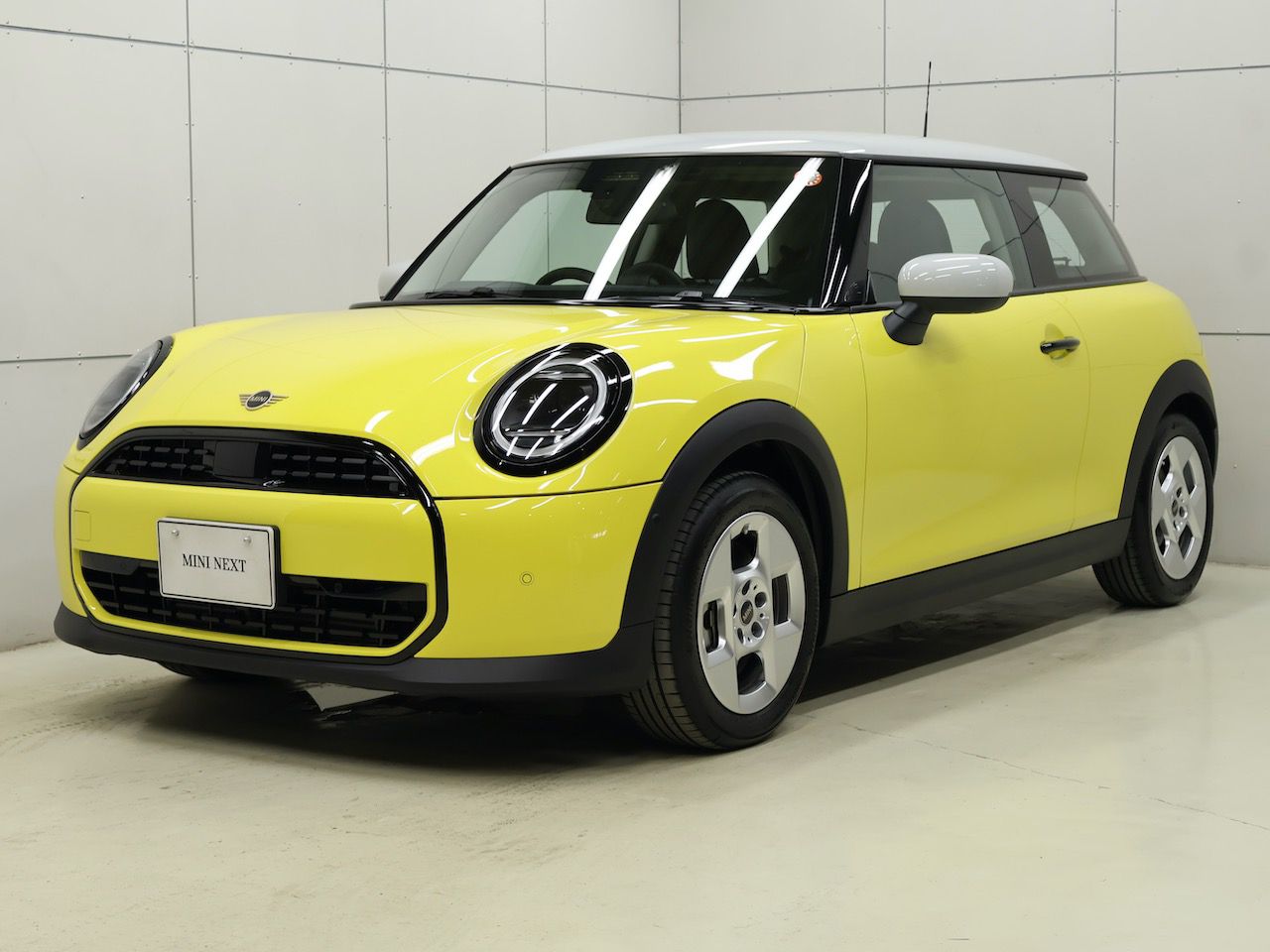 THE NEW MINI COOPER (3 DOOR) C