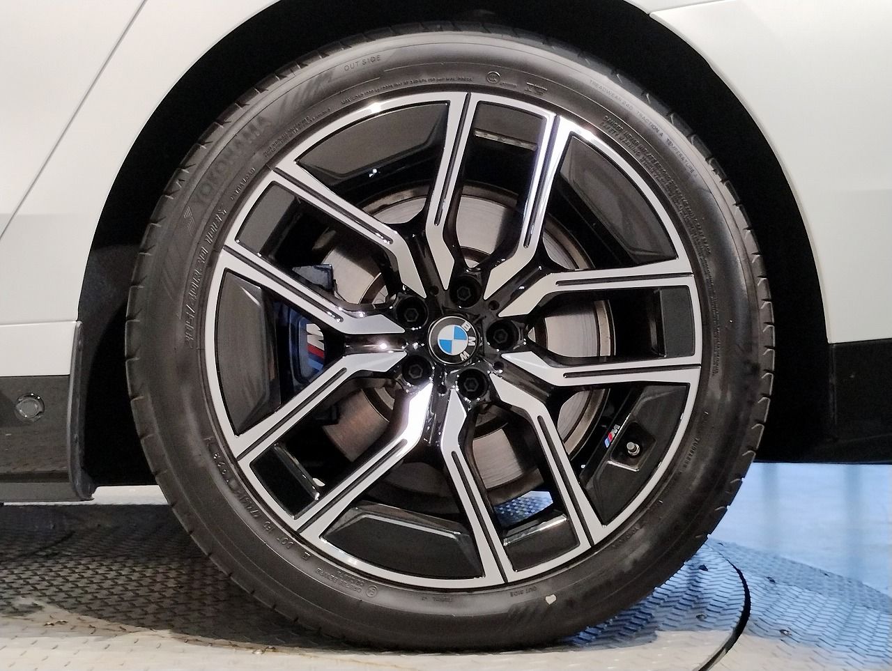 BMW i7 eDrive50 Sedan RHD