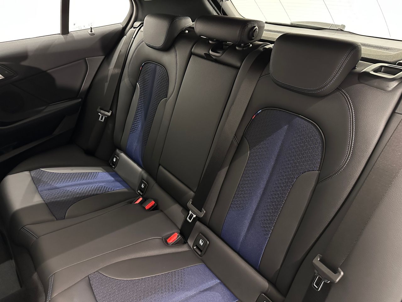 F40 118d Sports Hatch 5-door B47 2.0d