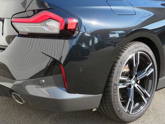 G42 220i Coupe