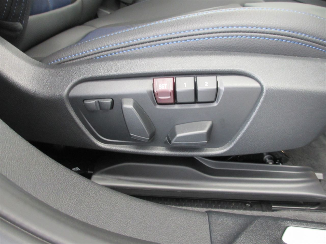 F40 118d Sports Hatch 5-door B47 2.0d