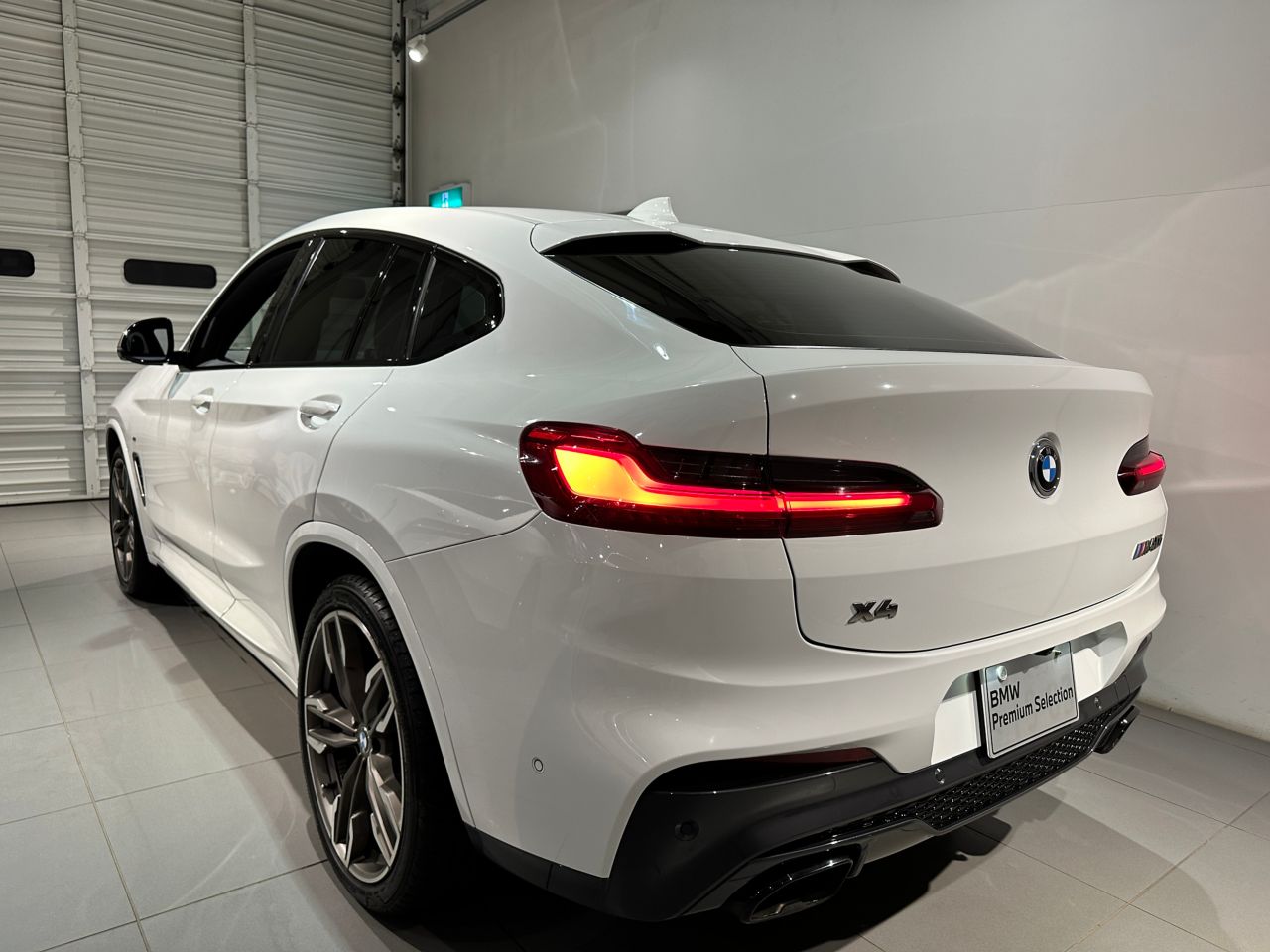 X4 M40i RHD