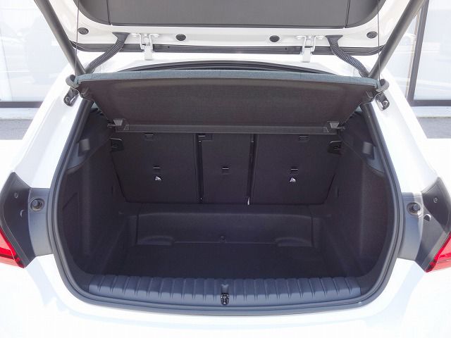 F40 118d Sports Hatch 5-door B47 2.0d