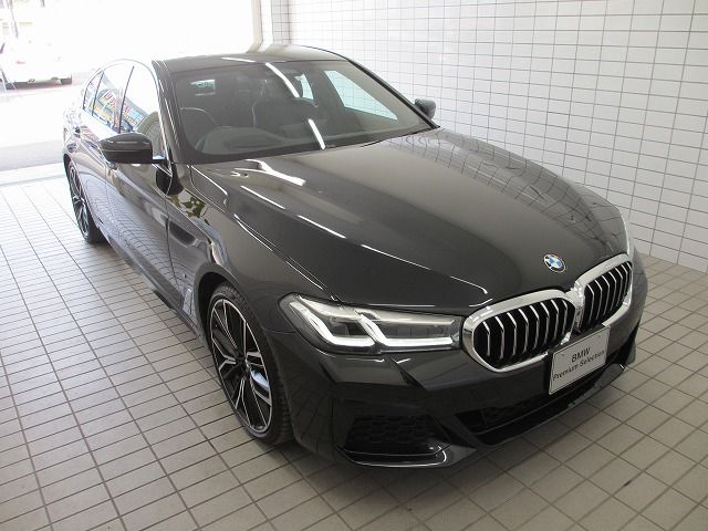 520d xDrive Sedan RHD