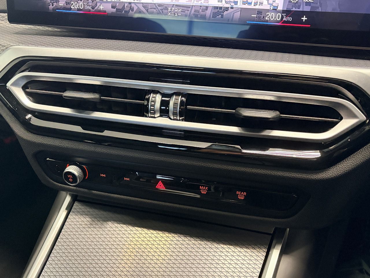 320d xDrive Berline RHD