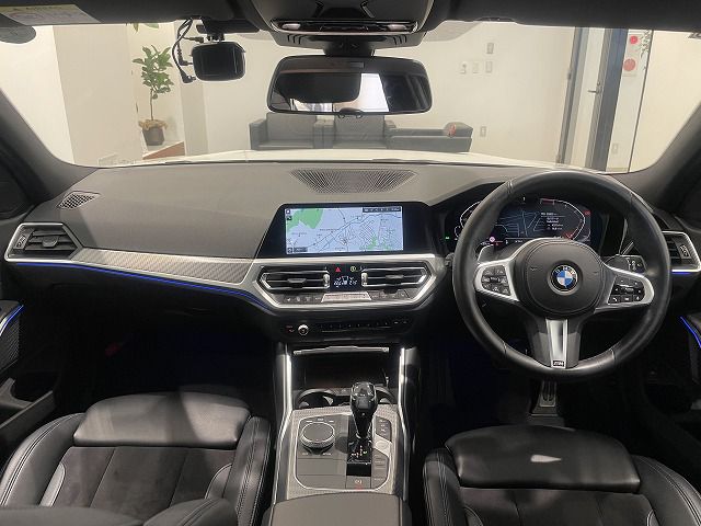 G21 320i RHD