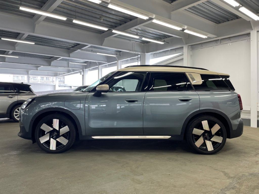 U25 MINI Countryman SE ALL4