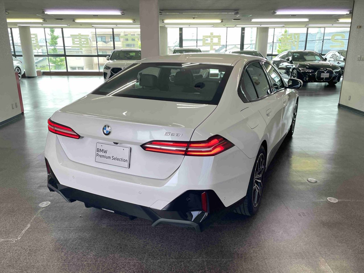 520i Sedan RHD
