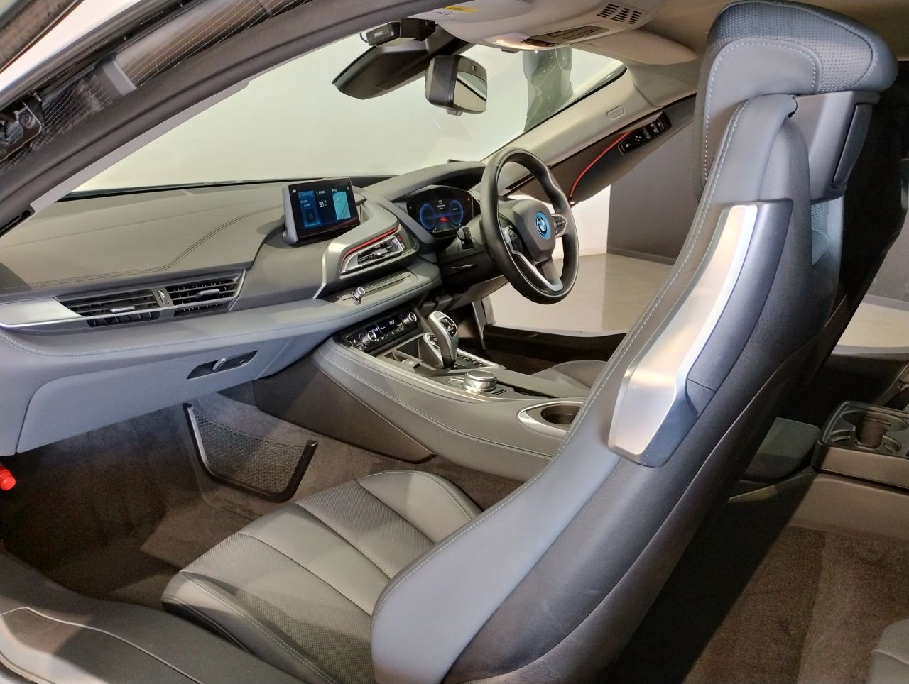 I12 i8 Coupe LCI B38 1.5i