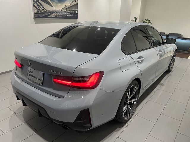 320d xDrive Berline RHD