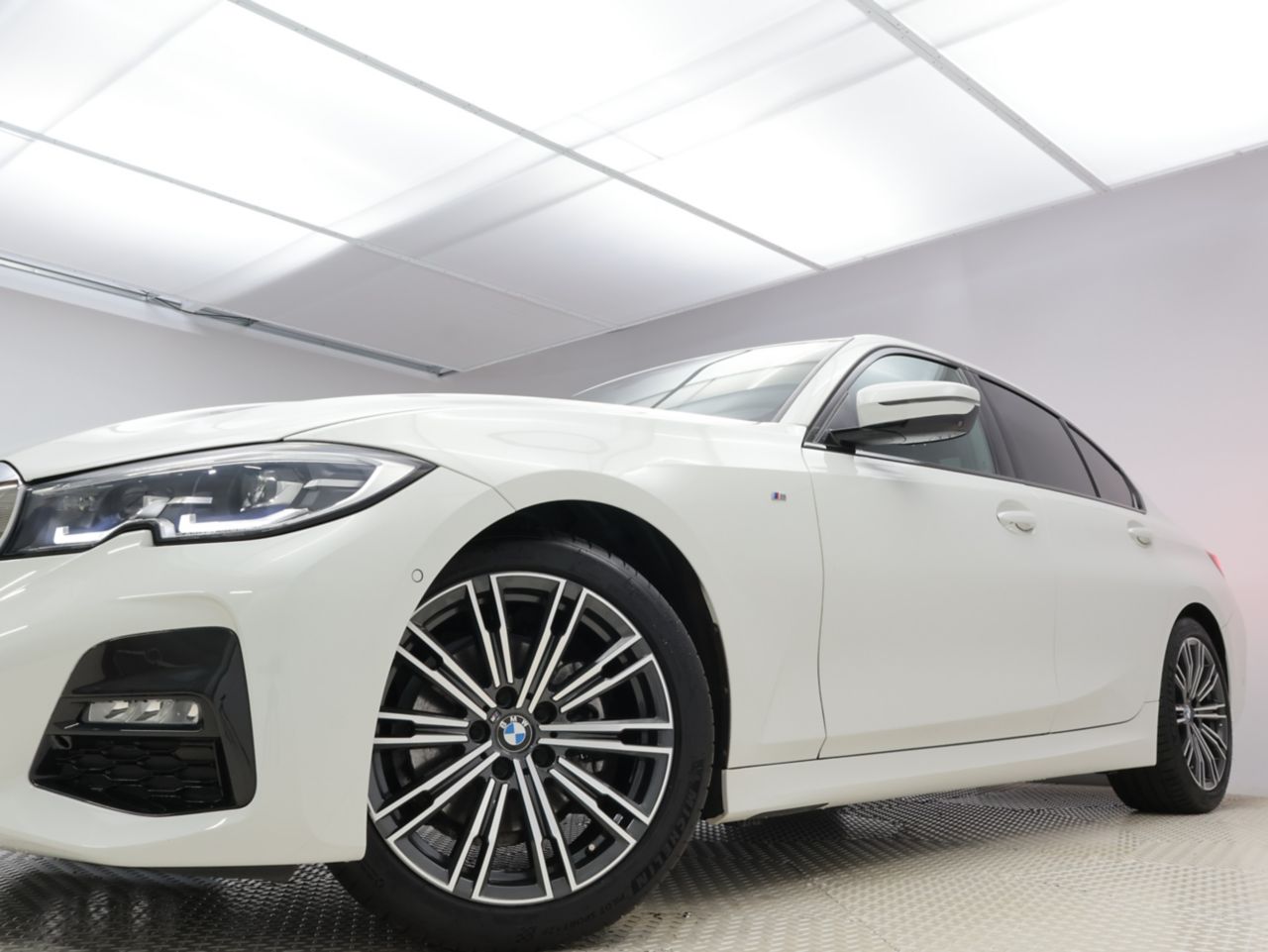 G20 320i Saloon RHD MX