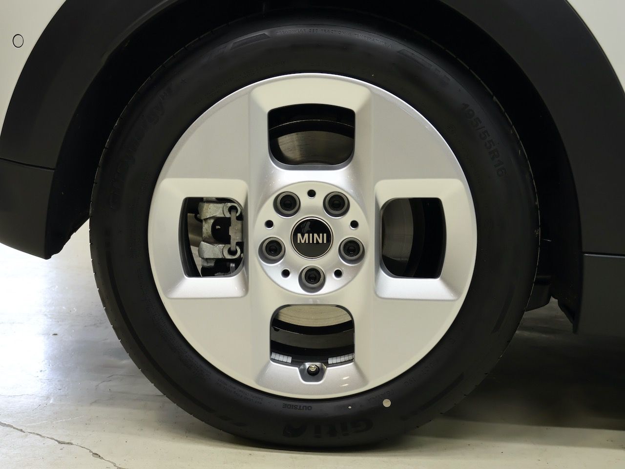 F66 MINI Cooper C 3Dr