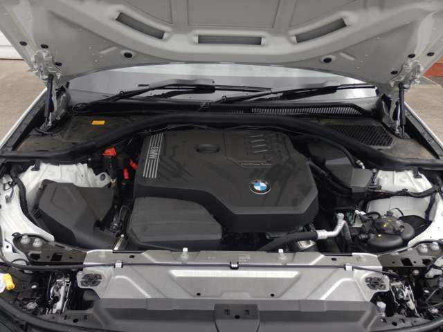 G20 320i Saloon LCI RHD MX