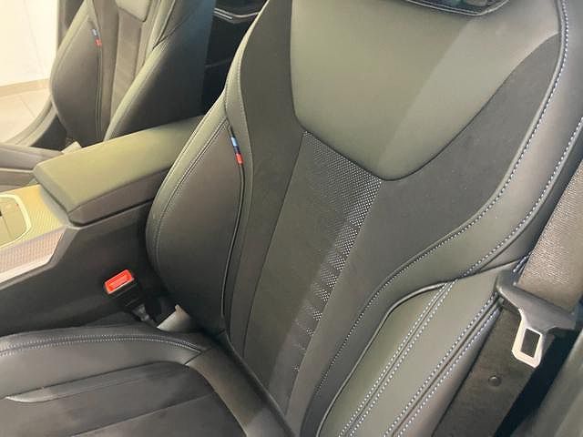 320d xDrive Berline RHD