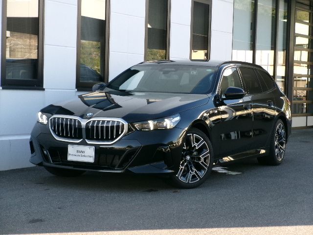 523d xDrive Touring M Sport