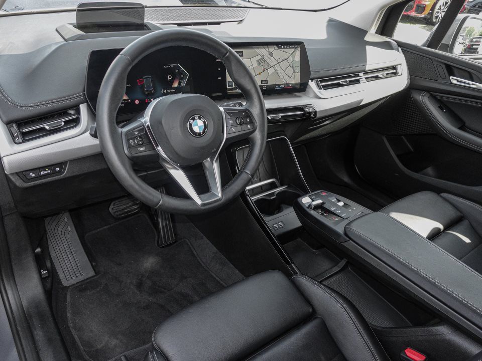BMW 218