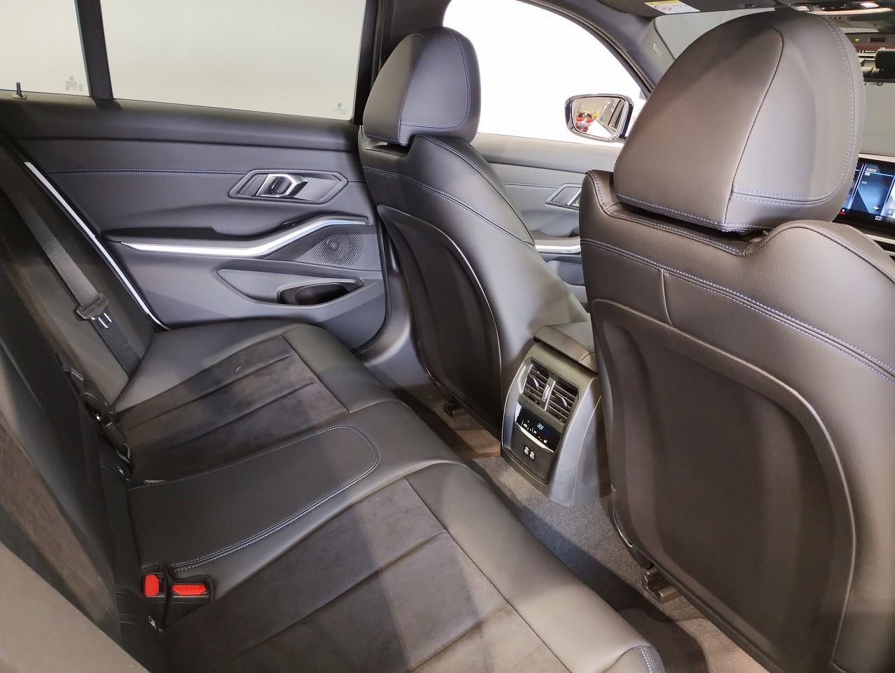 320d xDrive Berline RHD