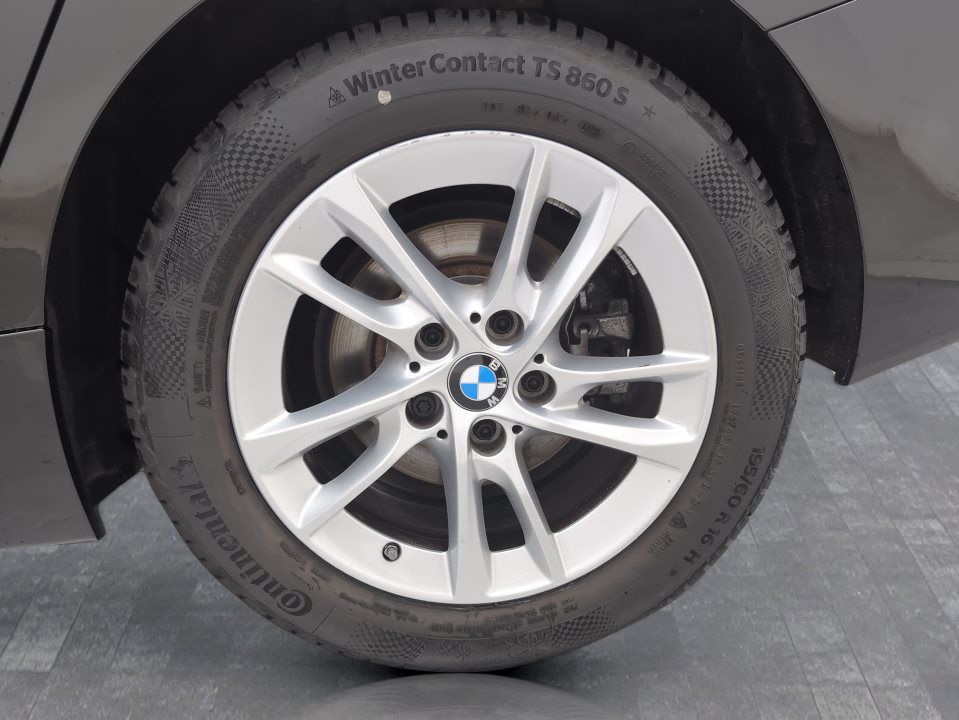 BMW 218
