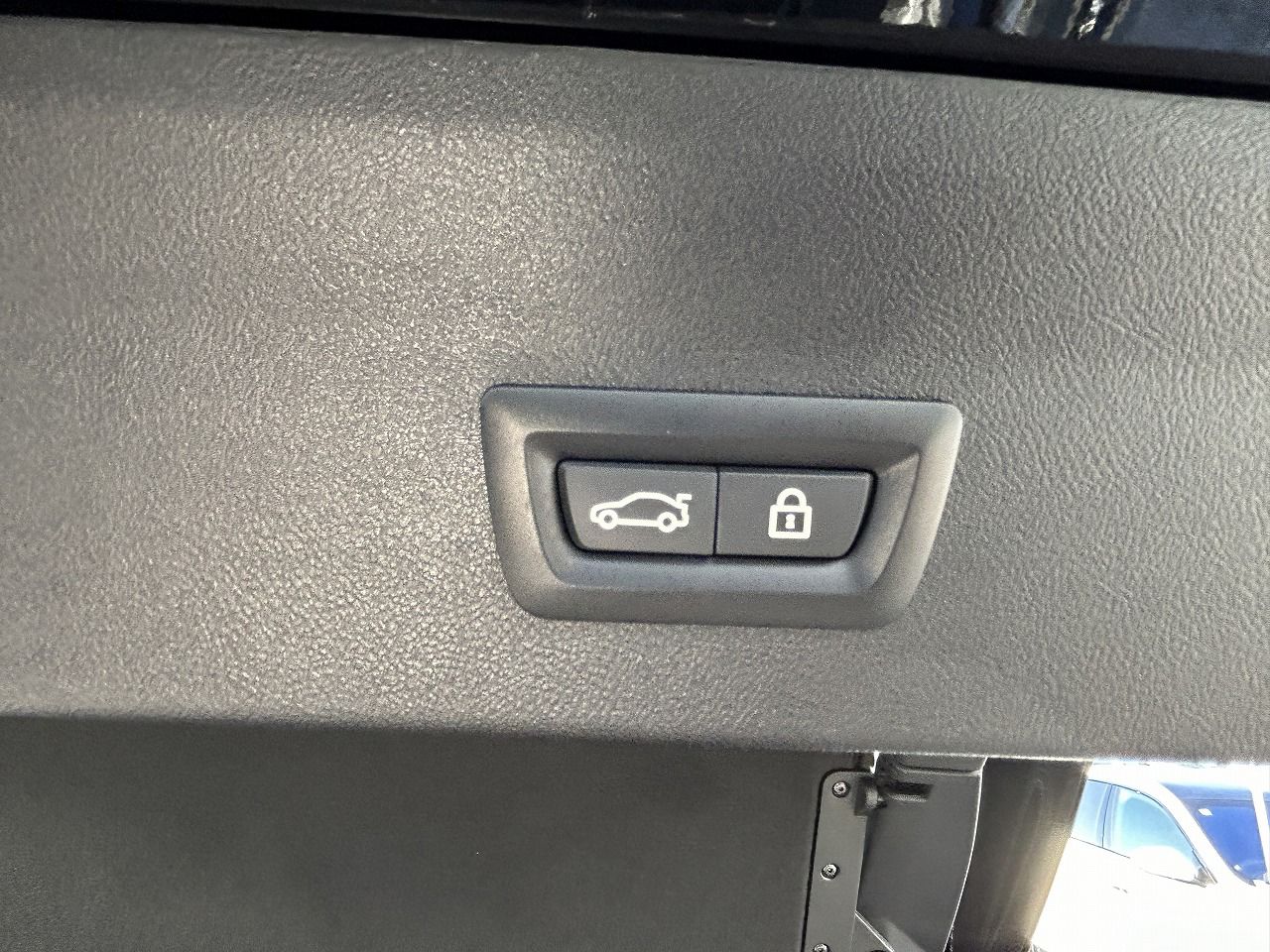 G02 X4 M40i RHD LCI