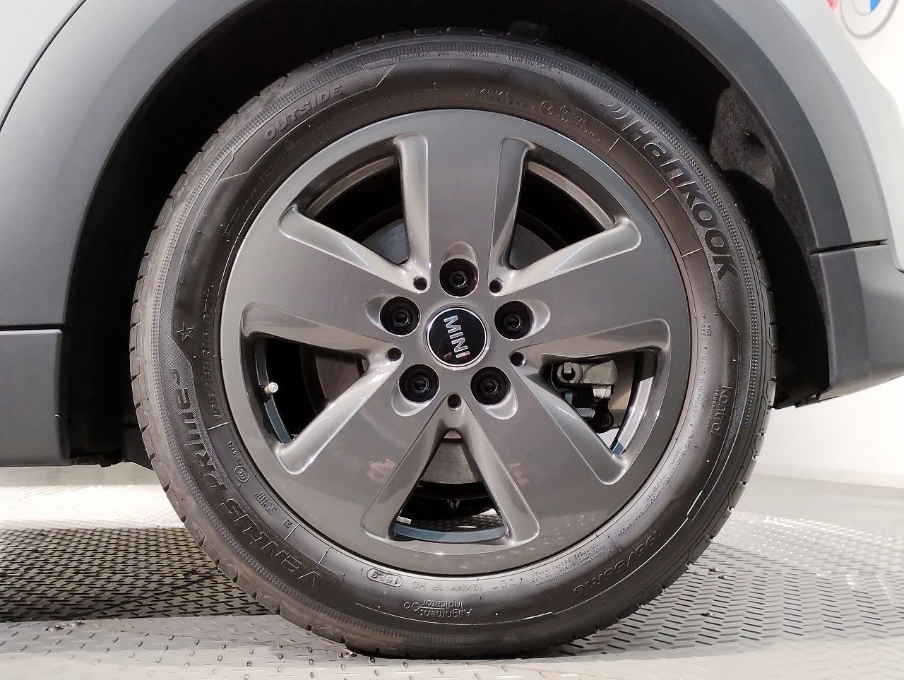 MINI Cooper F56 RHD