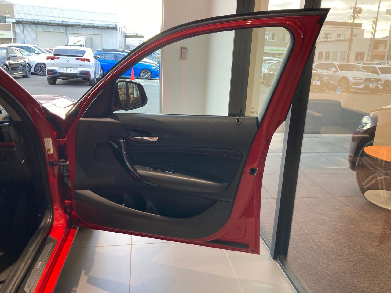 118D 5DOOR RHD