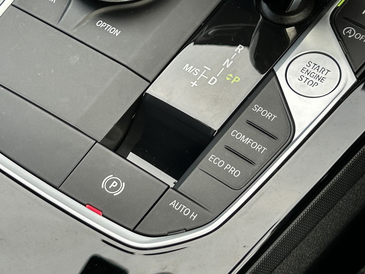 F40 118d Sports Hatch 5-door B47 2.0d