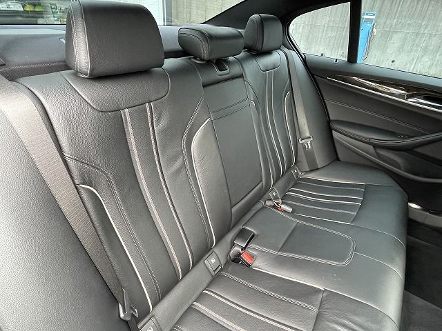 530I