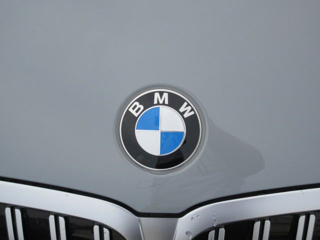 320d xDrive Berline RHD