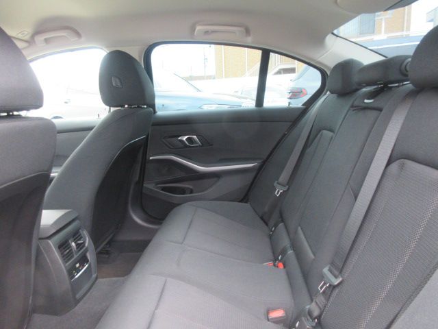 G20 318i Saloon RHD MX