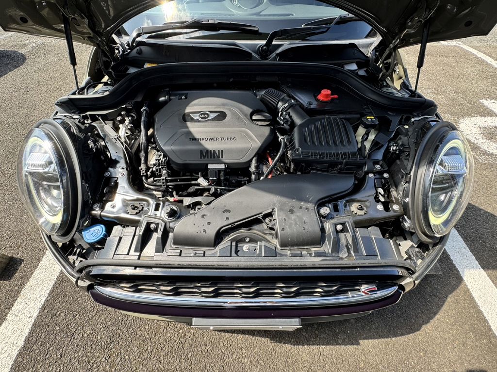 F55 COOPER S D(AT)