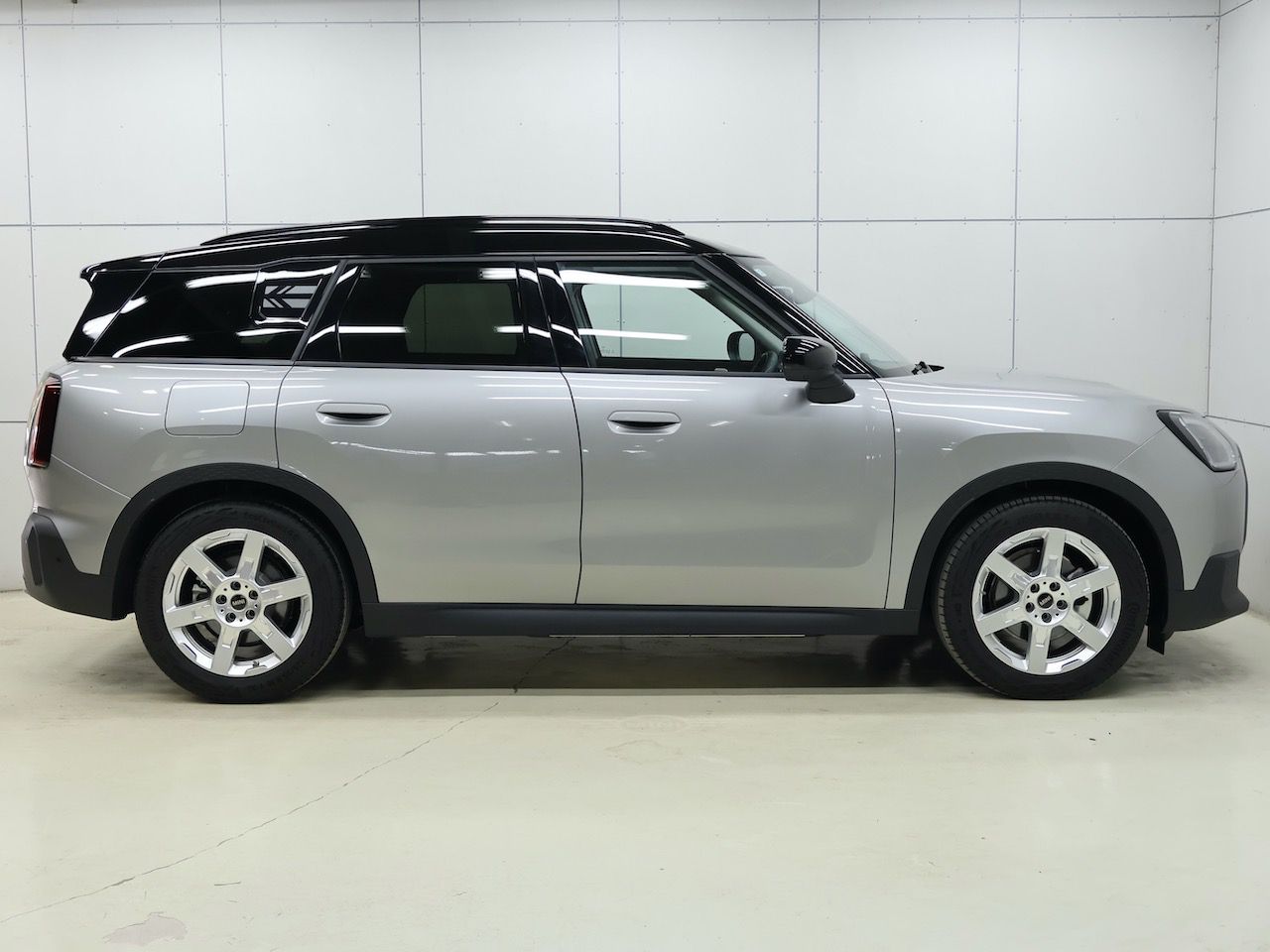 U25 MINI Countryman E