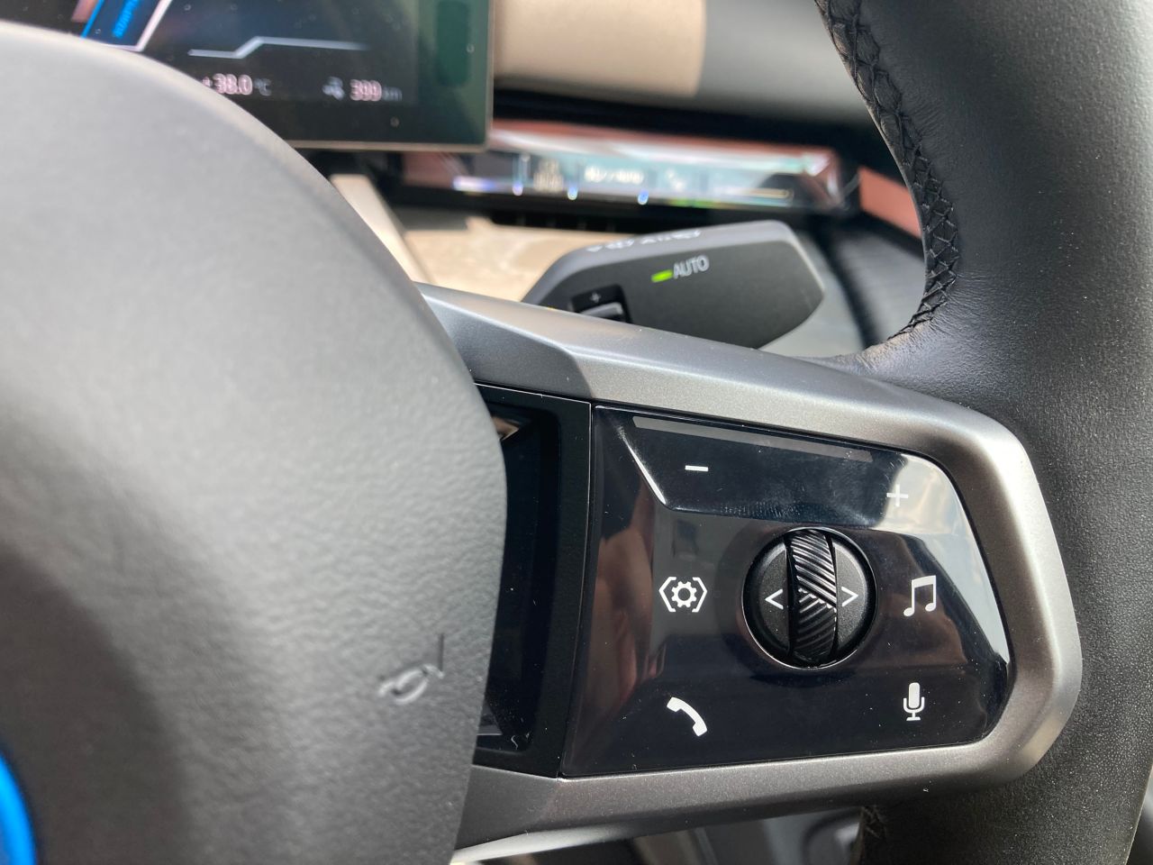 BMW i5 eDrive40 Sedan RHD