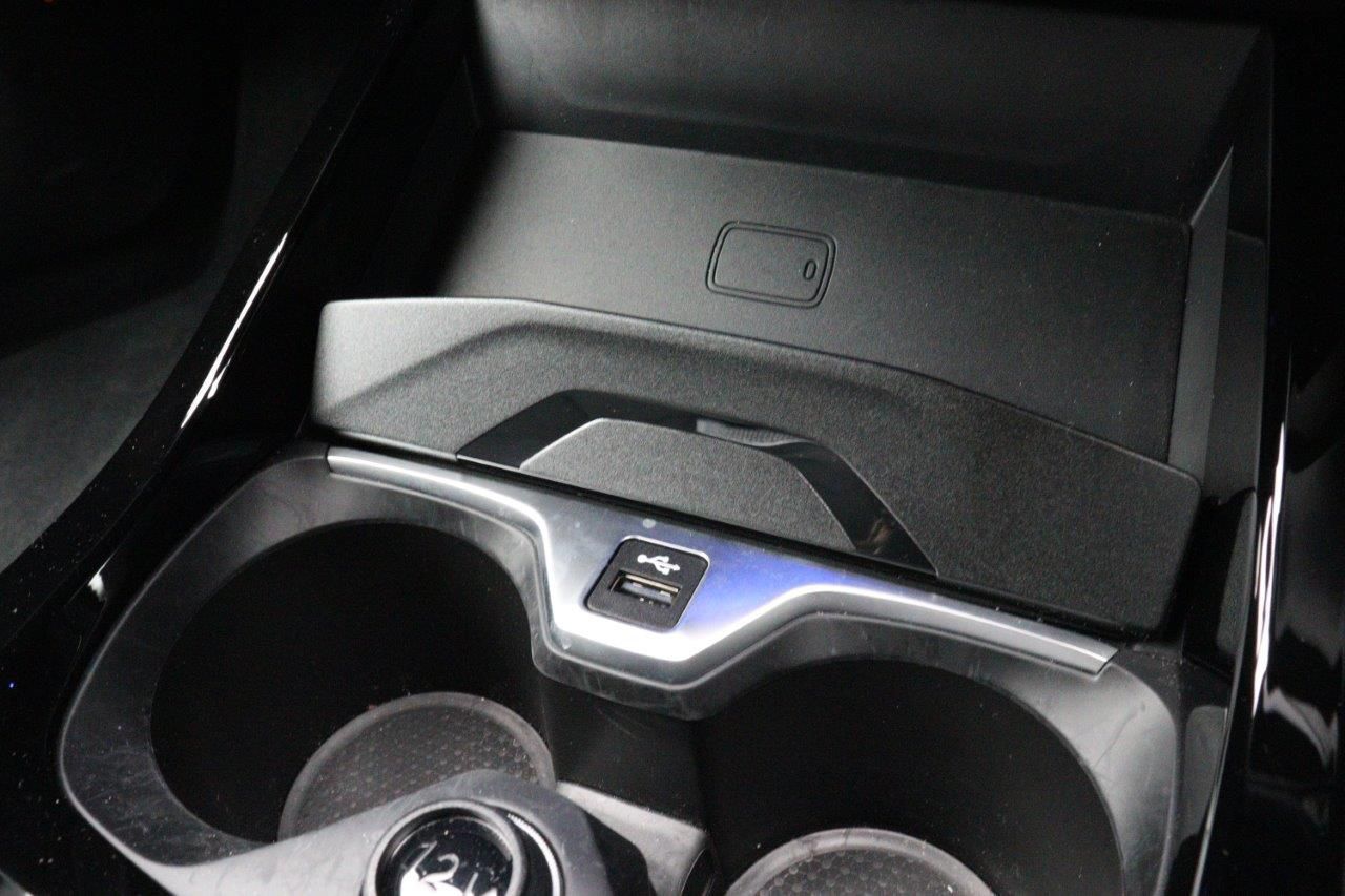 F4* **35i xDrive **** ***** B48 2.0i