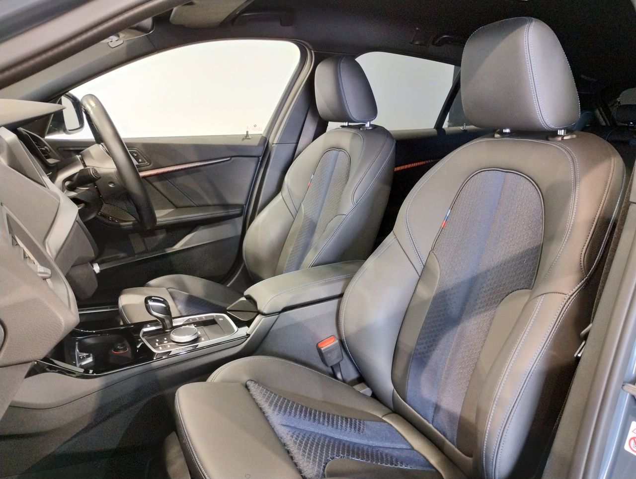 F40 118d Sports Hatch 5-door B47 2.0d