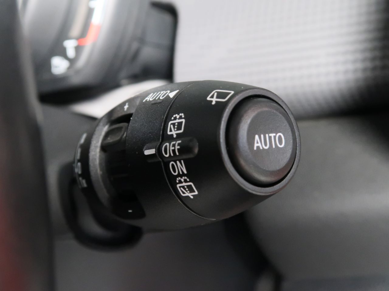 F55 MINI Cooper 5-Door Hatch LCI