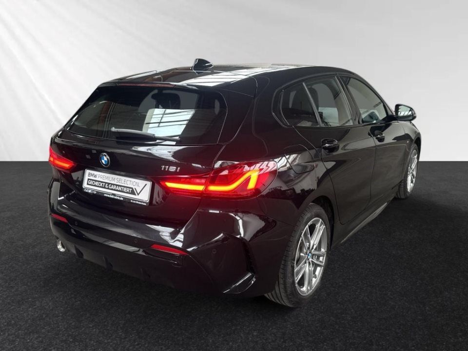 BMW 118