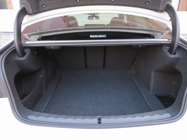 G20 320i Saloon LCI RHD MX
