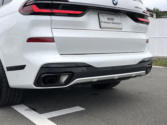 X7 xDrive40d RHD US