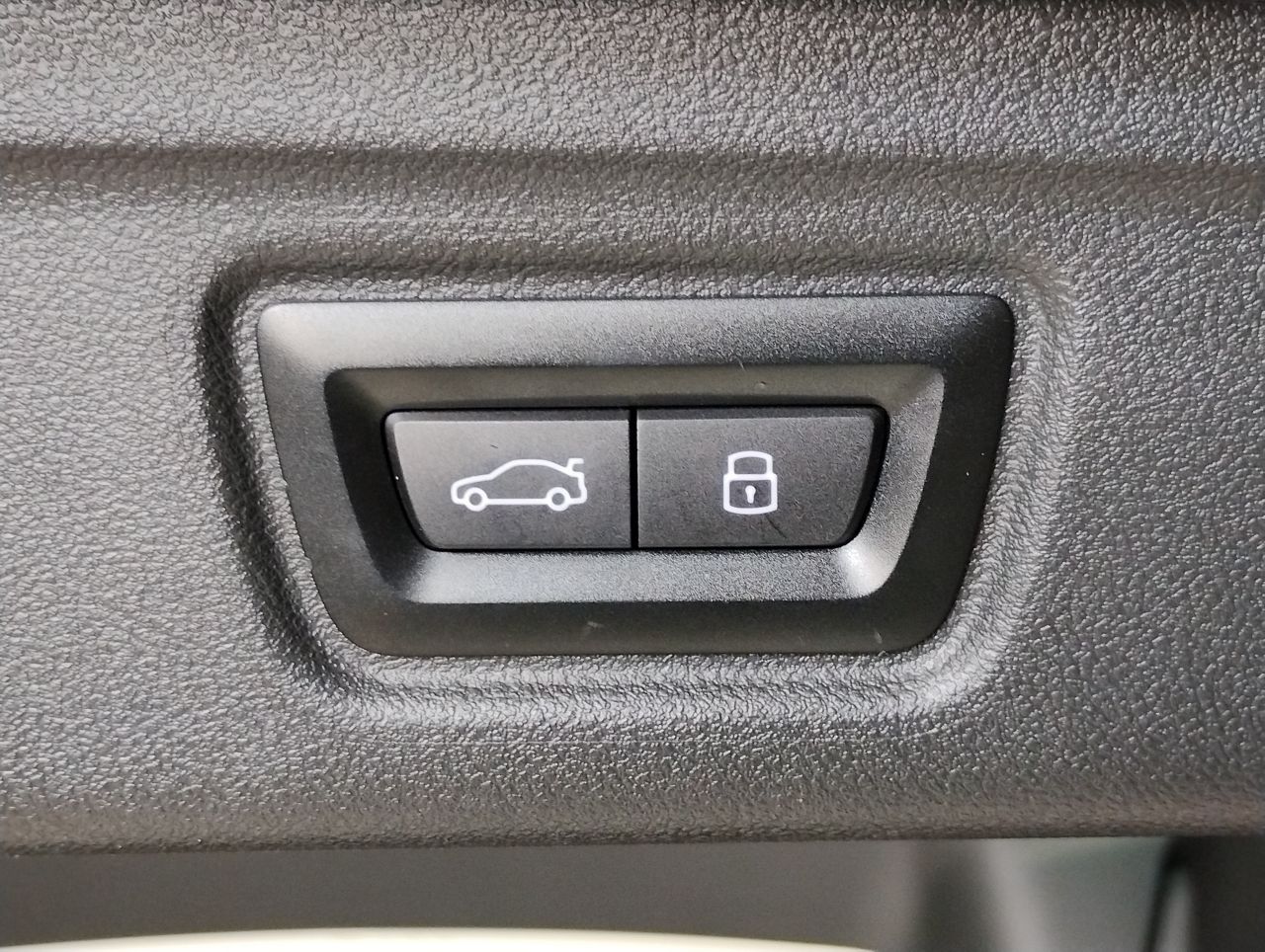 G21 320i Touring LCI RHD