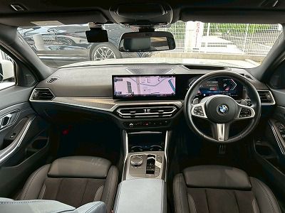 318i Touring RHD