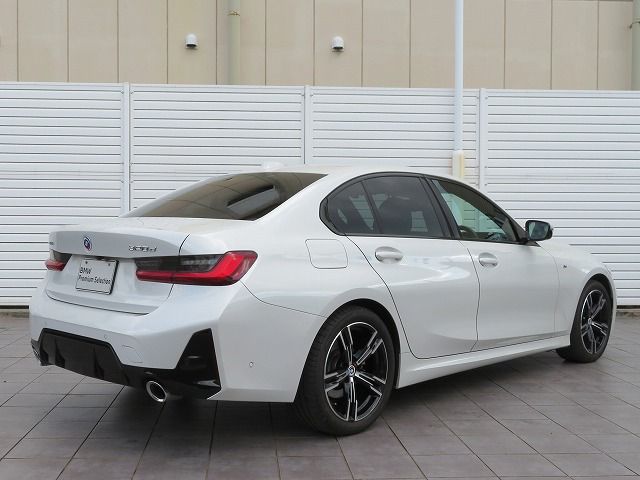 320d xDrive Berline RHD