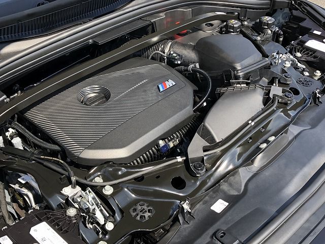 X2 M35i xDrive RHD