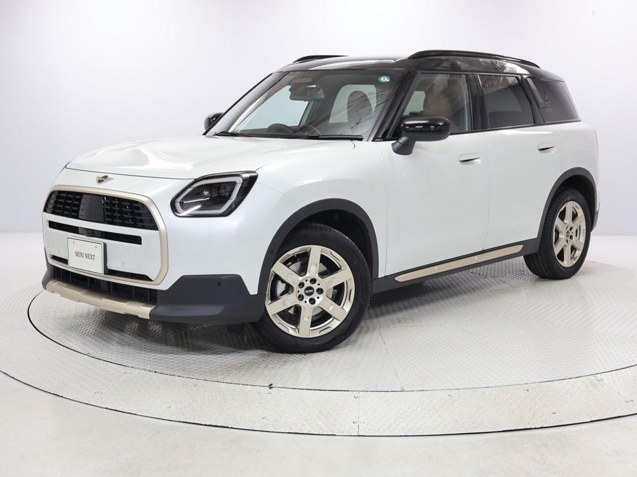 THE NEW MINI COUNTRYMAN C