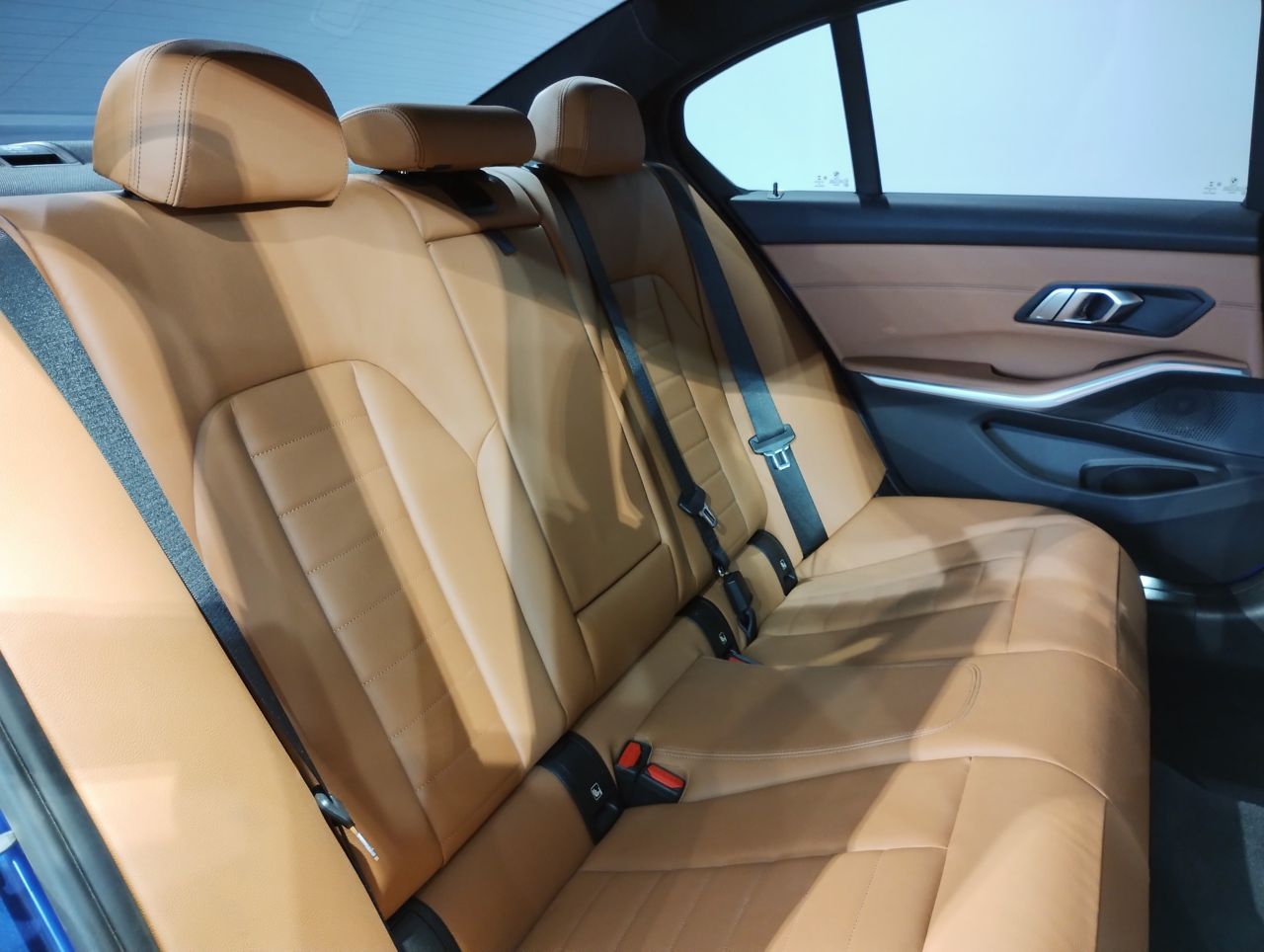 G20 320d xDrive RHD Saloon