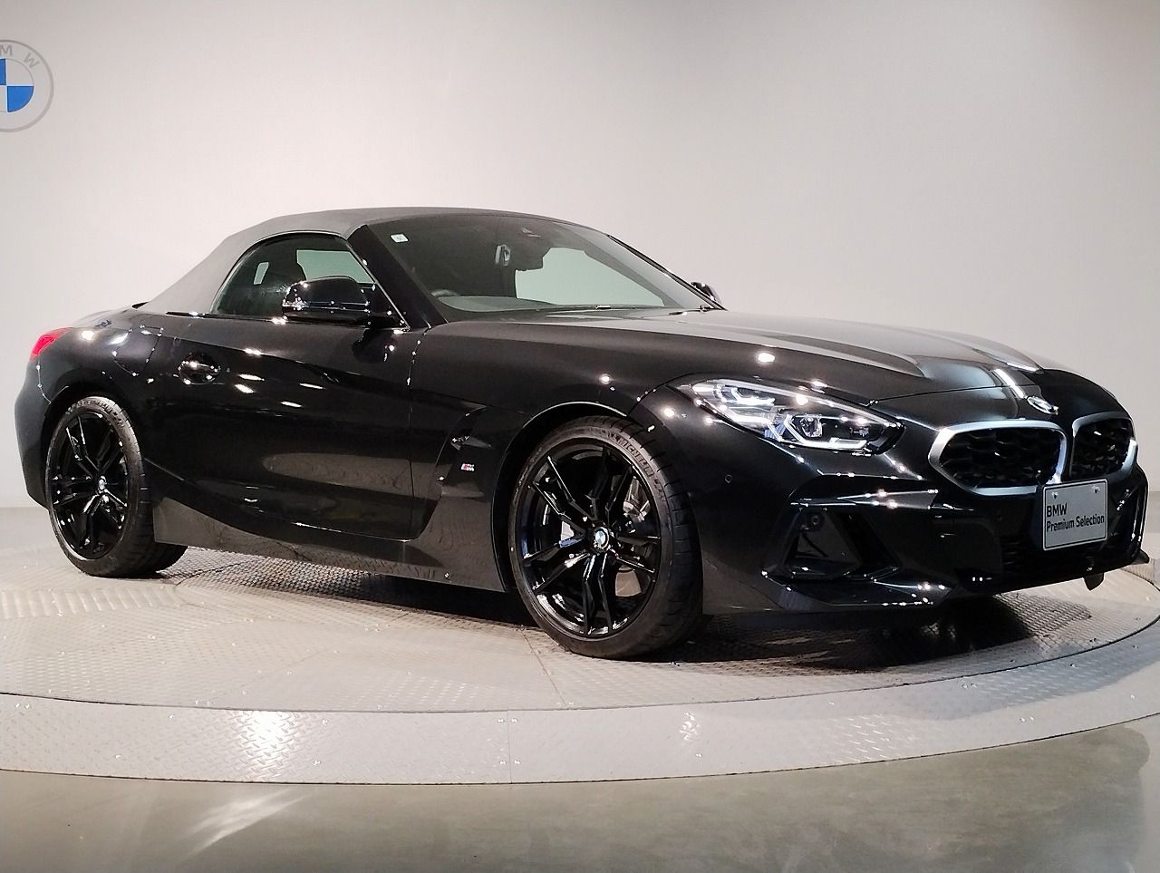 G29 z4 sDrive20i RHD