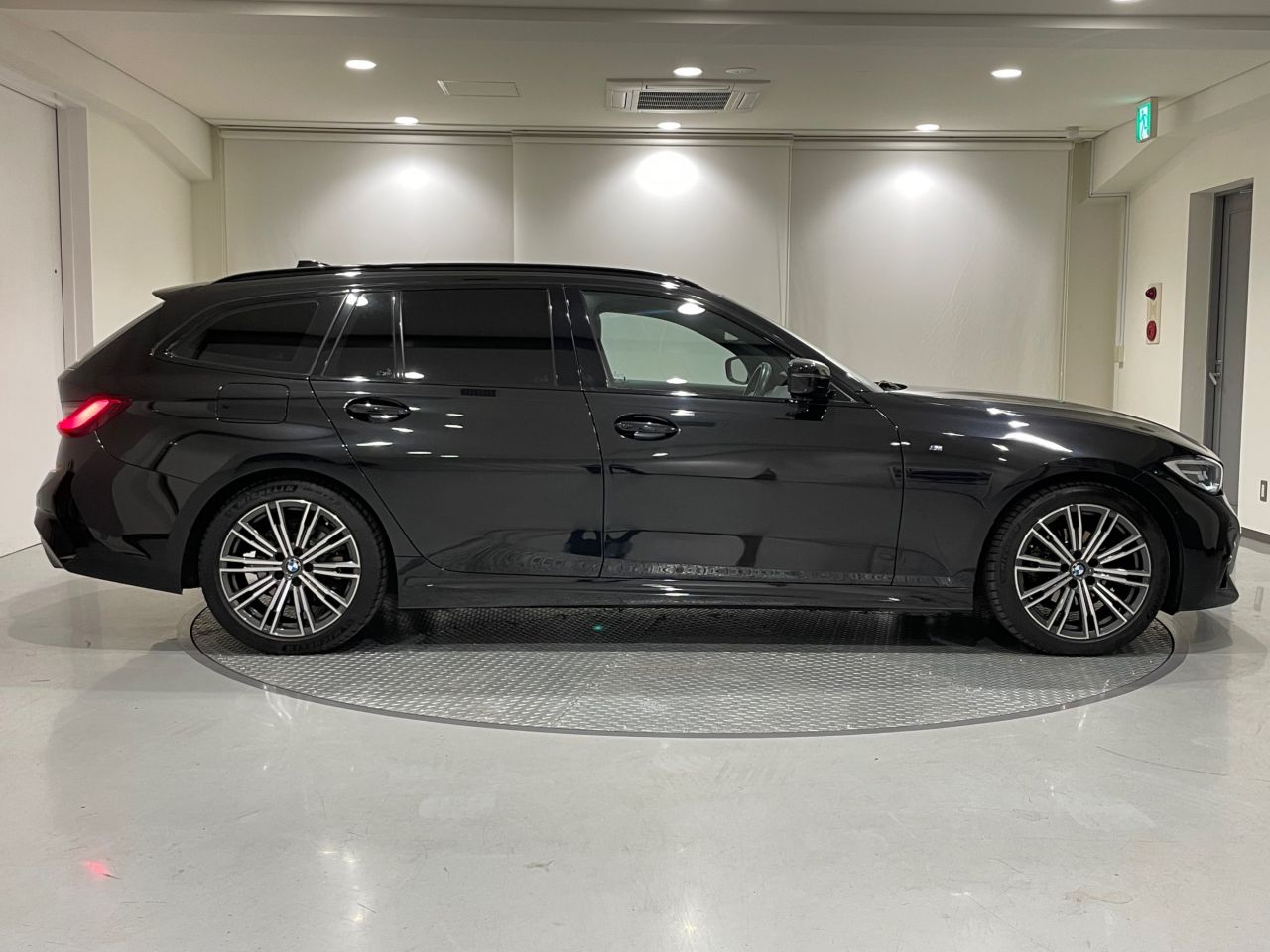 G21 318i Touring