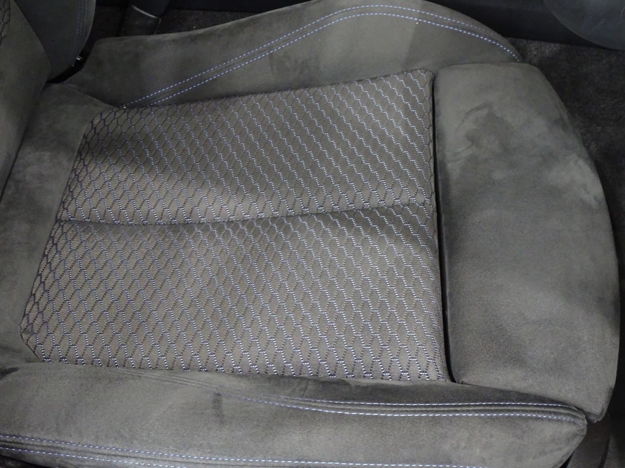 118 5DOOR RHD