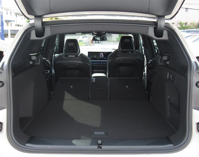 X3 M50 US